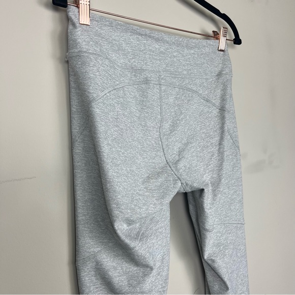 OUTDOOR VOICES LEGGINGS IN LIGHT GREY SIZE MEDIUM - Picture 12 of 13
